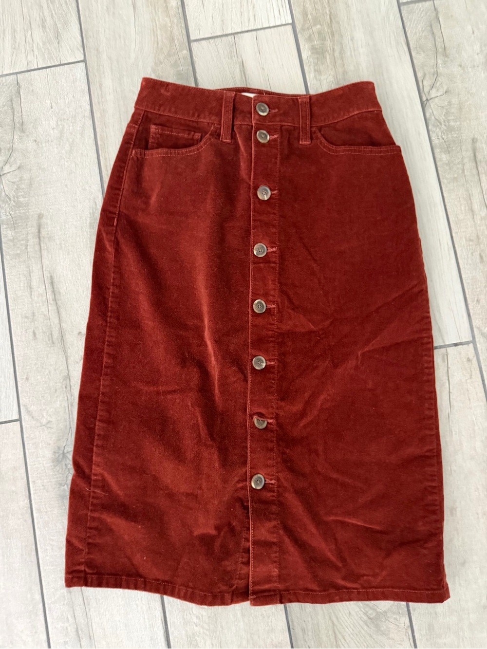 SO Button-Front Corduroy Midi Skirt in Rust